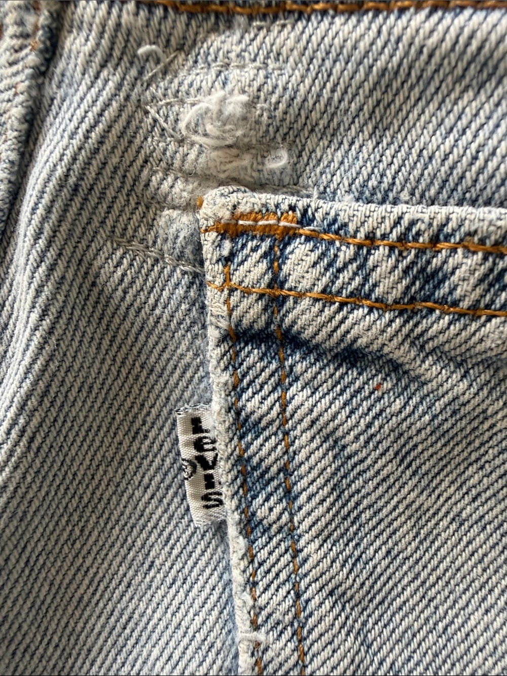 Levi’s vintage cut off denim shorts I. The perfect blue color - Picture 7 of 16